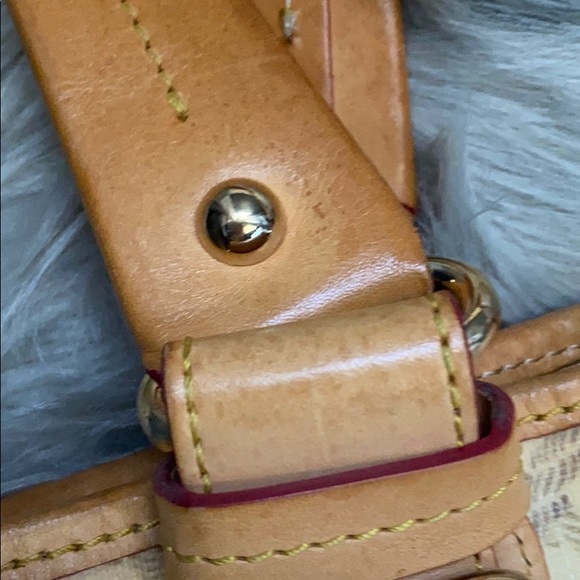 Vintage Dooney and Bourke handbag - Picture 7 of 11